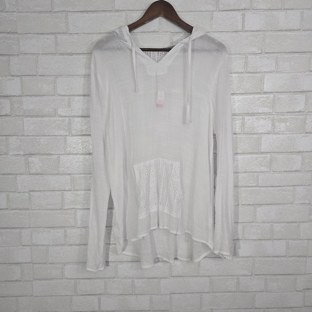 No Boundaries lightweight hooded top